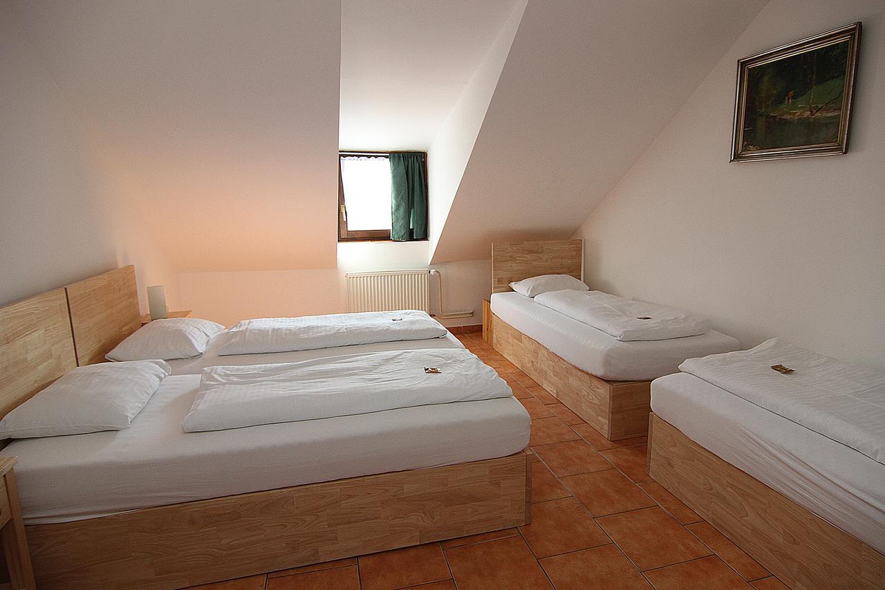 Hotel Kreta Kutná Hora Dış mekan fotoğraf