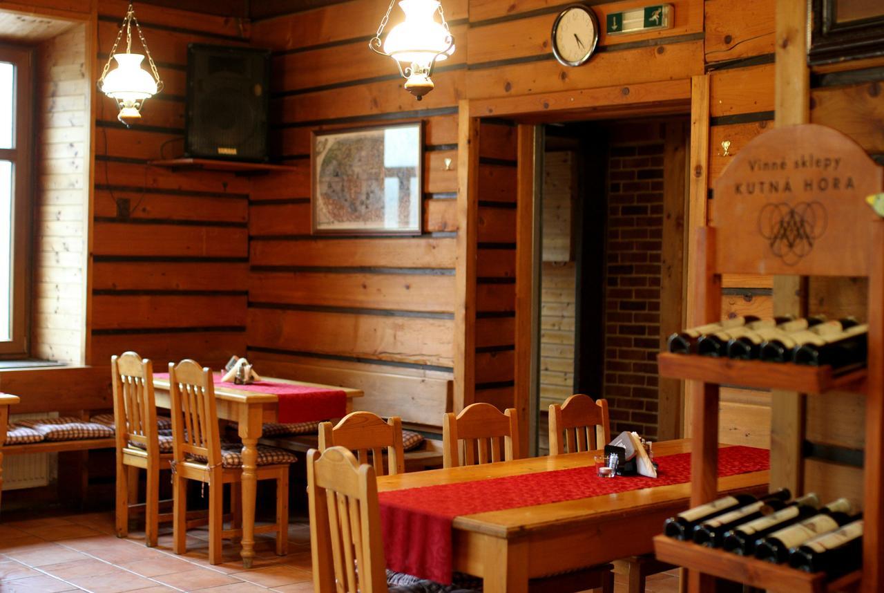 Hotel Kreta Kutná Hora Dış mekan fotoğraf